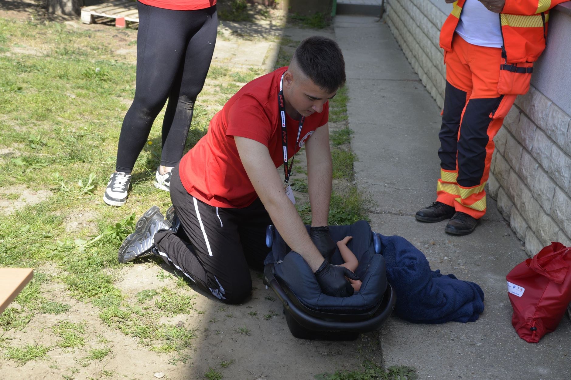 Training session on first aid and CPR techniques outdoors in Vásárosnamény, Hungary.